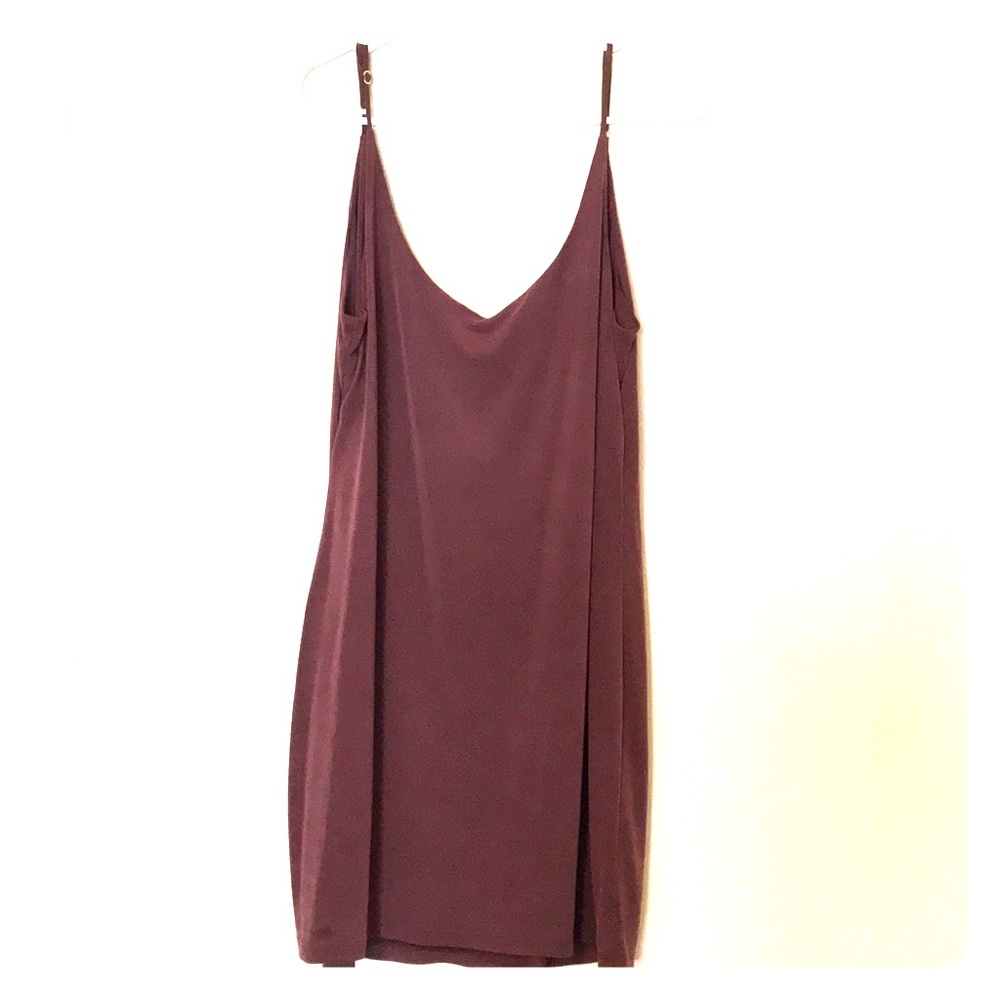 Mid thigh plum dress EUC Lulus